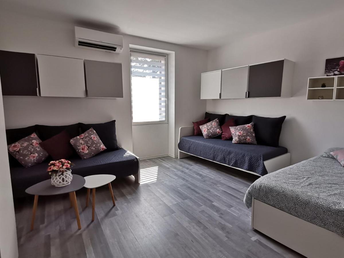 Sun Kissed Apartment Koper Bagian luar foto