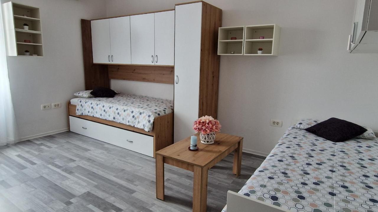 Sun Kissed Apartment Koper Bagian luar foto