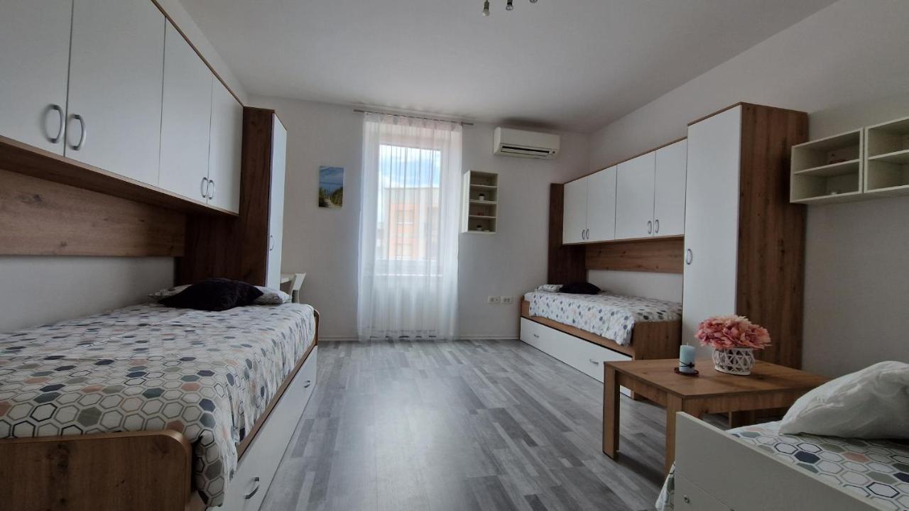 Sun Kissed Apartment Koper Bagian luar foto