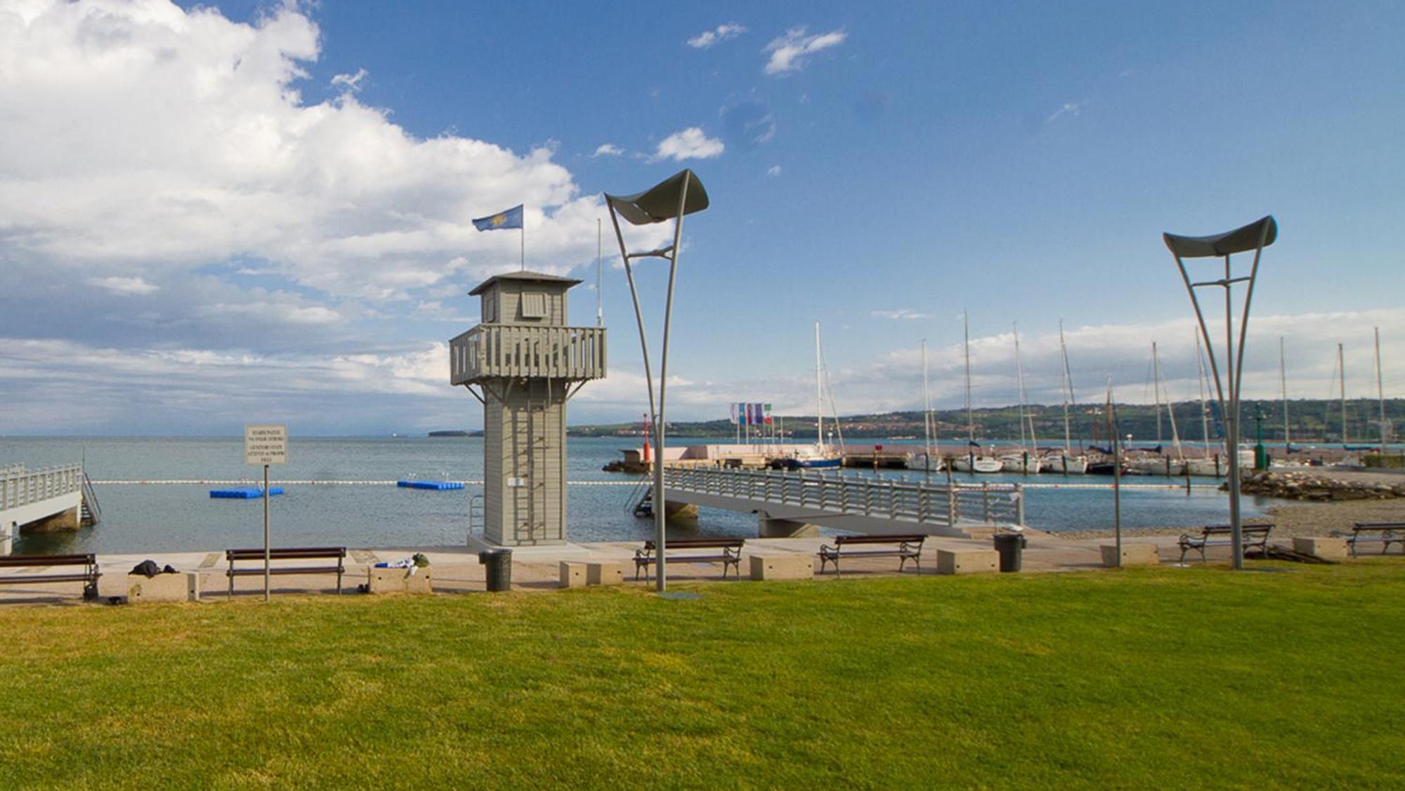 Sun Kissed Apartment Koper Bagian luar foto